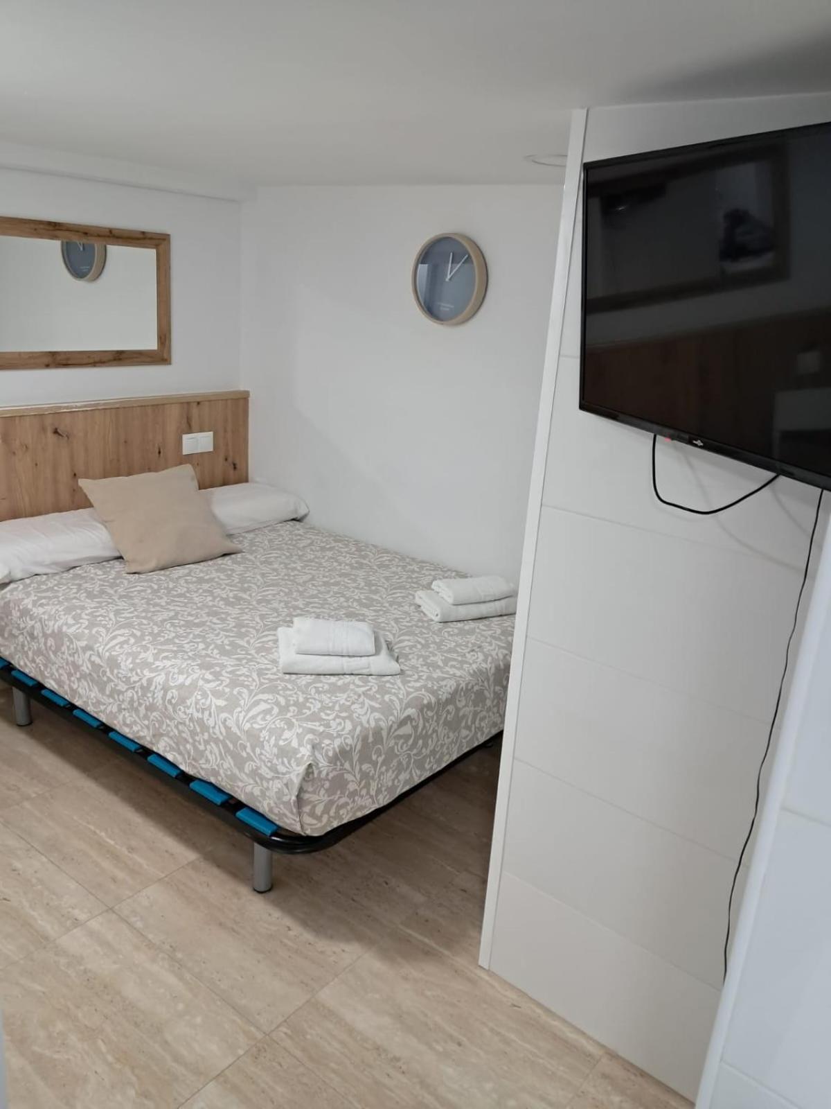 Hotel New Hortaleza Coliving Madrid Exterior foto
